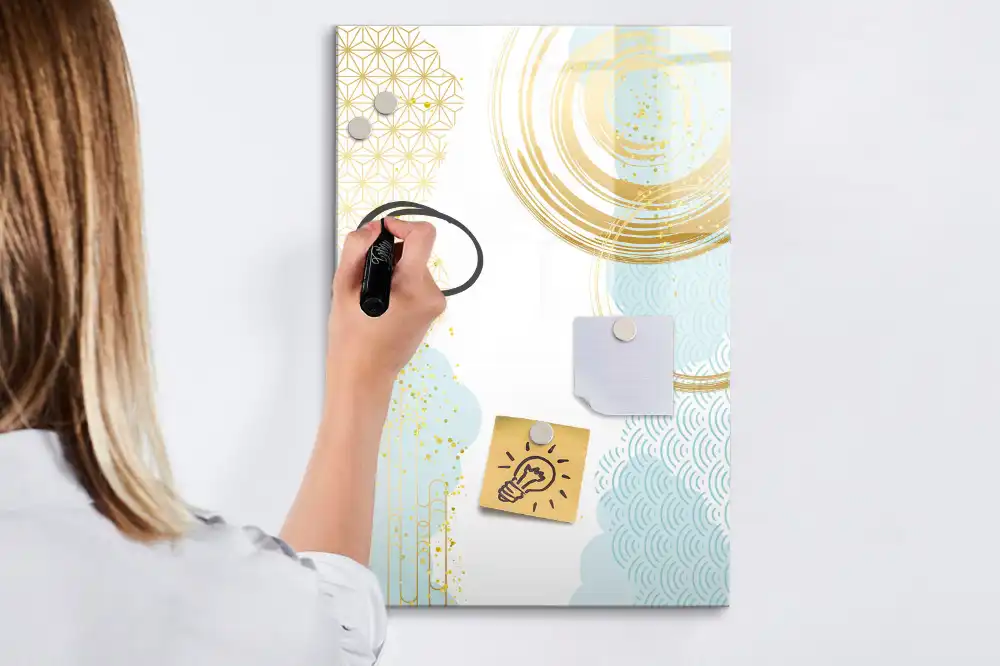 Tableau magnétique décoratif avec motif abstrait
