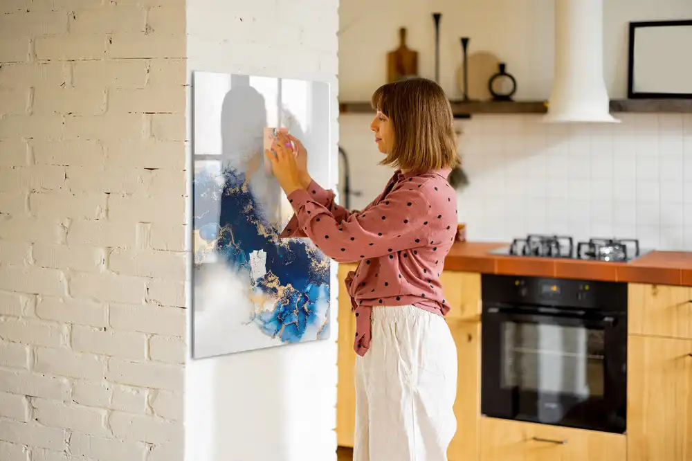 Tableau magnétique avec feutre et motif abstrait en marbre