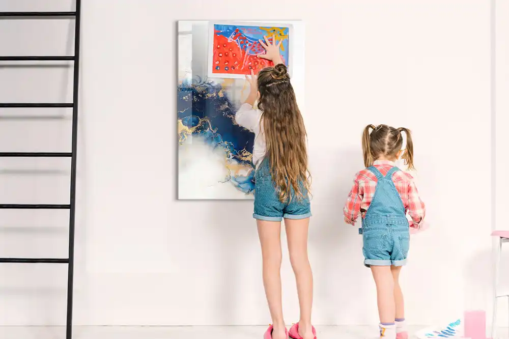 Tableau magnétique avec feutre et motif abstrait en marbre