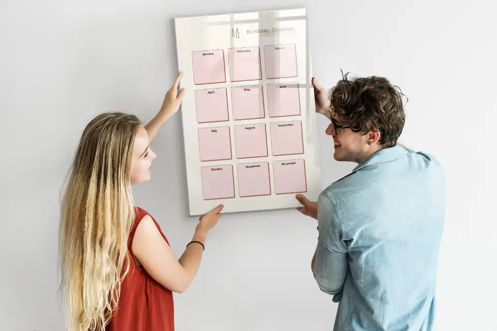 Tableau magnétique pour dessin et calendrier d'anniversaire