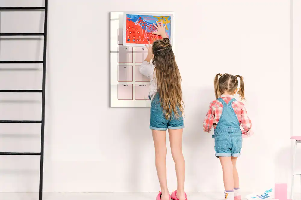 Tableau magnétique pour dessin et calendrier d'anniversaire
