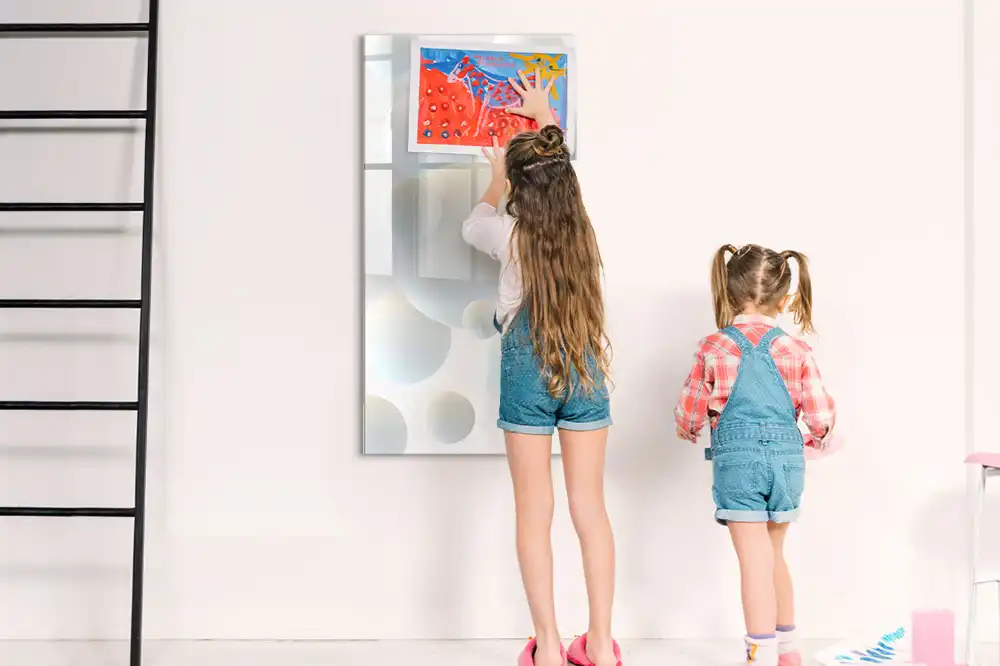 Tableau magnétique effaçable à motif abstrait avec des balles