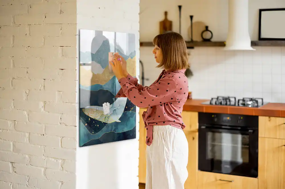 Tableau magnétique avec feutre et décor de statue en marbre représentant une baleine