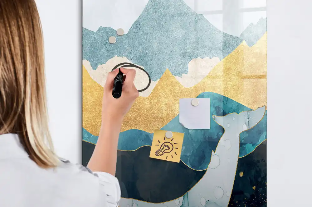 Tableau magnétique avec feutre et décor de statue en marbre représentant une baleine