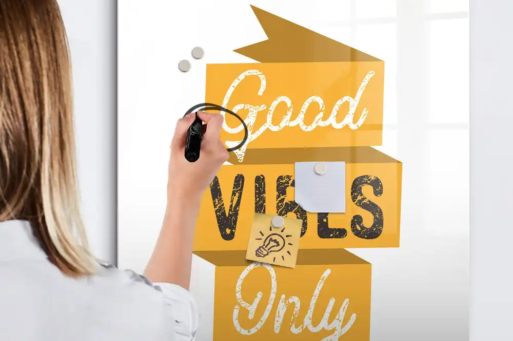 Tableau magnétique avec citation inspirante