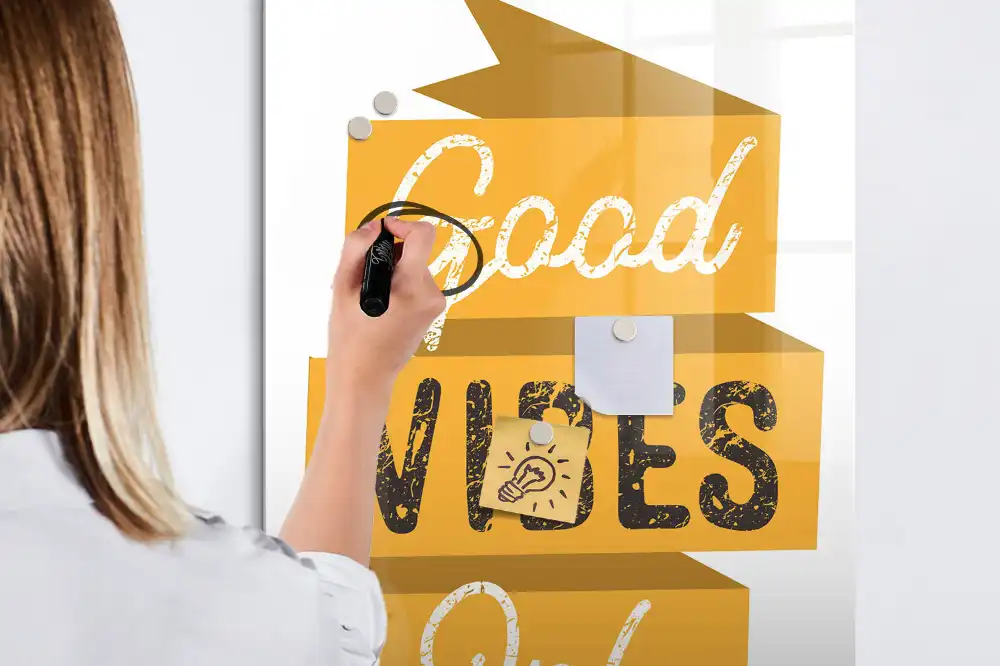 Tableau magnétique avec citation inspirante