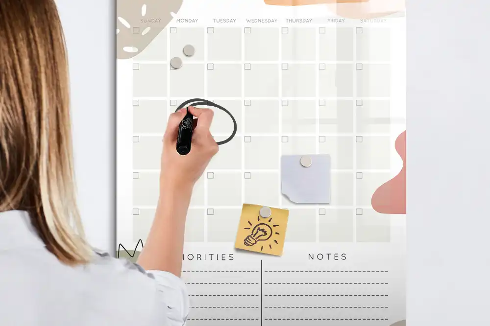 Tableau magnétique mensuel avec feutre