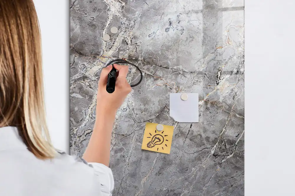 Tableau magnétique avec feutre granit foncé