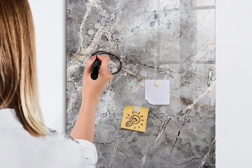 Tableau magnétique avec feutre granit foncé
