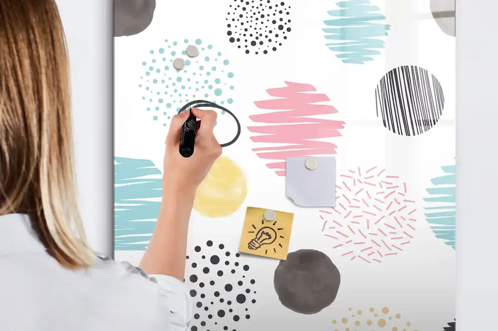 Tableau blanc magnétique effaçable à sec à cercles multicolores