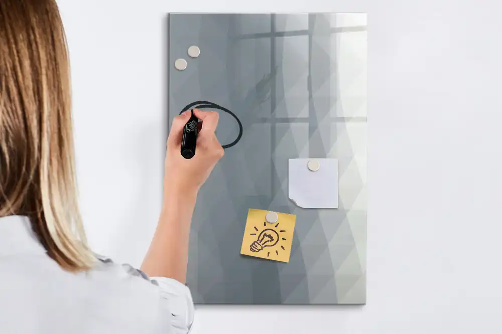 Tableau magnétique avec feutre motif vagues de peinture grise