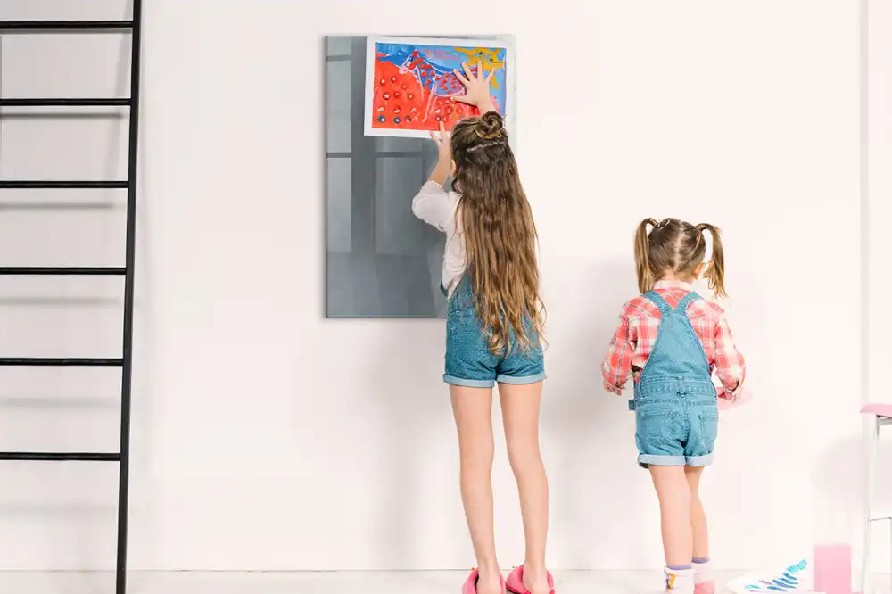 Tableau magnétique avec feutre motif vagues de peinture grise