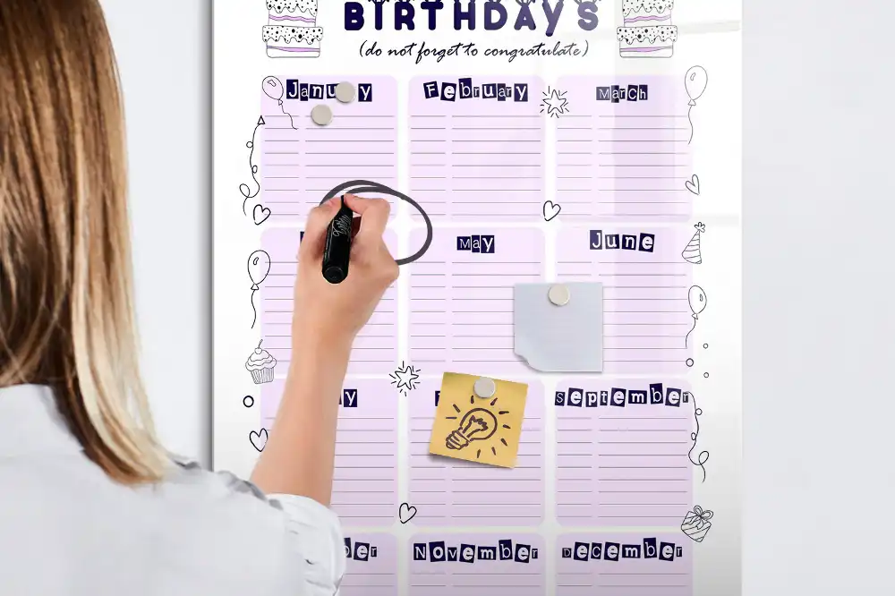 Tableau magnétique calendrier d'anniversaire pour écriture