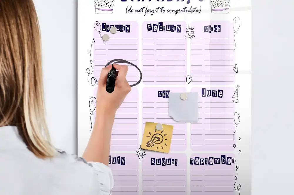 Tableau magnétique calendrier d'anniversaire pour écriture