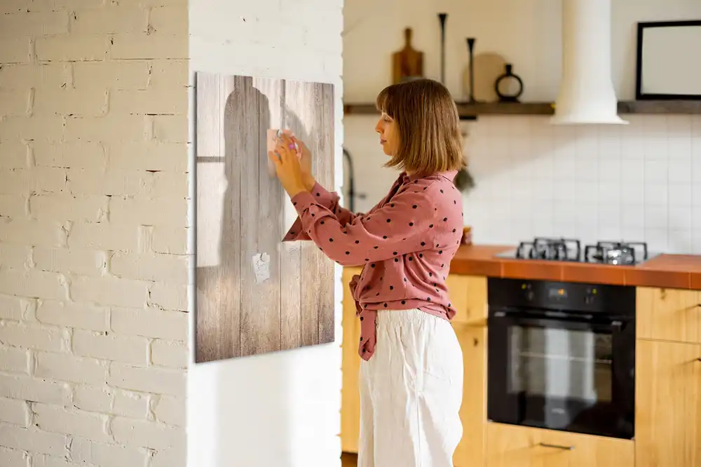 Tableau effaçable magnétique en bois clair