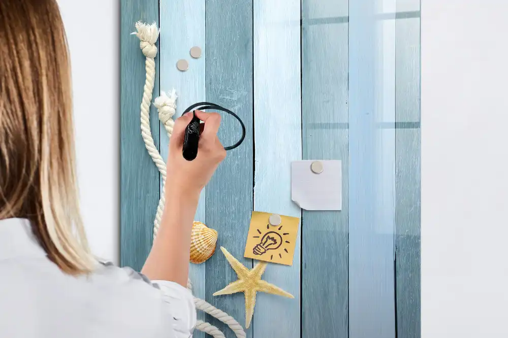 Tableau magnétique avec motifs marins pour écrire