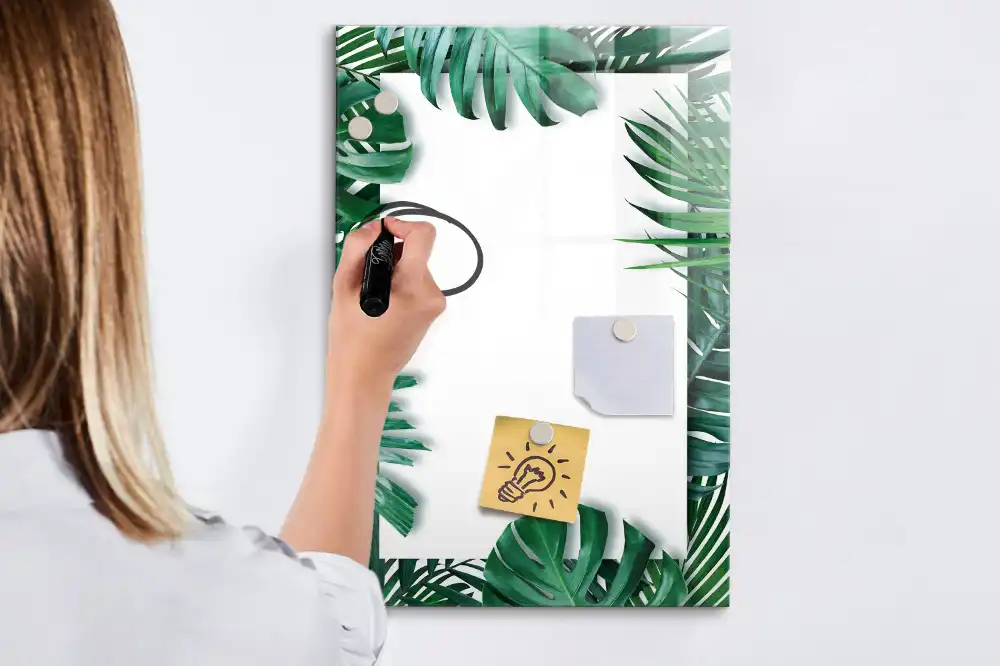 Tableau magnétique avec feutre et bordure motif monstera