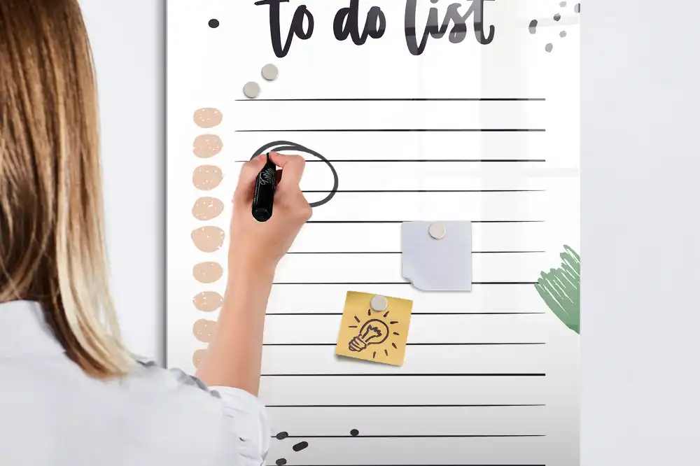 Tableau blanc magnétique effaçable à sec pour organisation de tâches