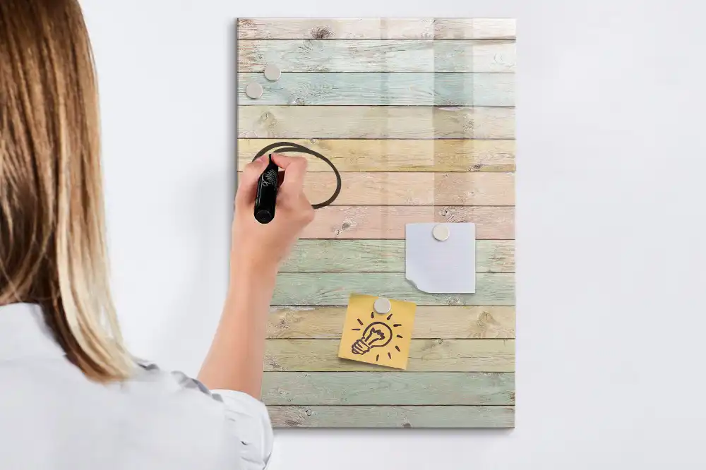 Tableau magnétique pour écriture avec fond en bois pastel