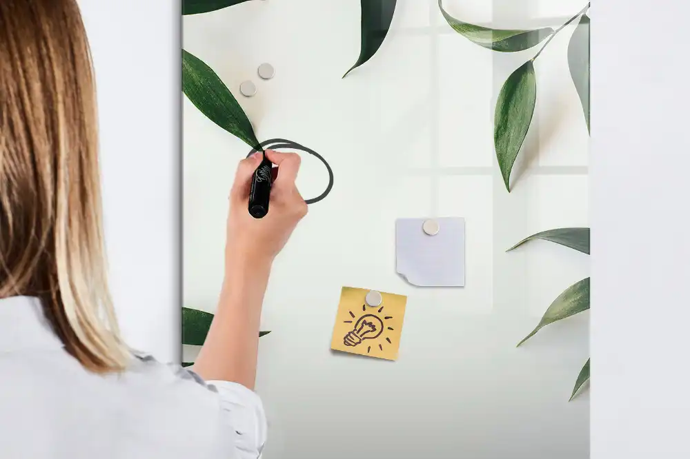 Tableau magnétique avec feutre motif couronne de feuilles vertes