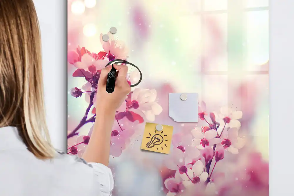 Tableau magnétique avec feutre Les premiers bourgeons du printemps