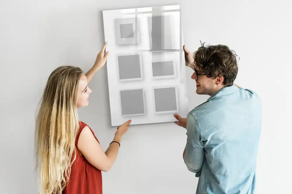 Tableau magnétique avec feutre et cadres photo