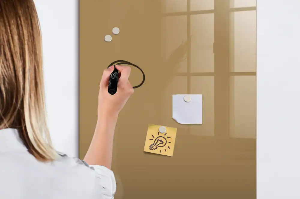 Tableau magnétique effaçable beige foncé