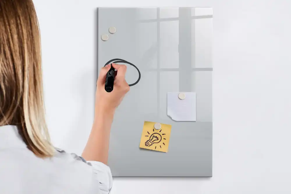Tableau magnétique pour dessin gris clair