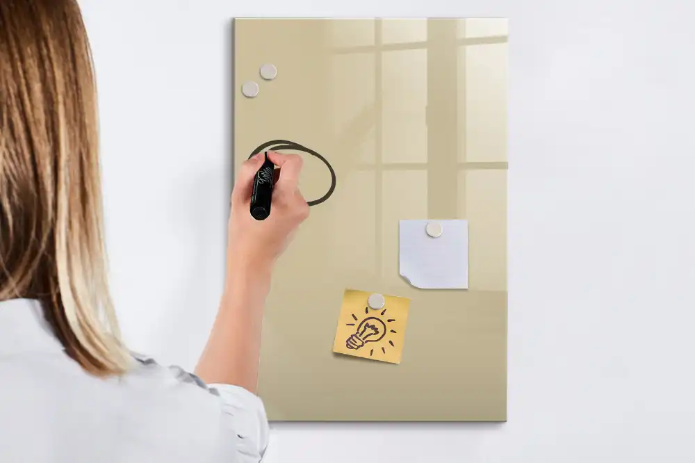 Tableau magnétique beige avec feutre