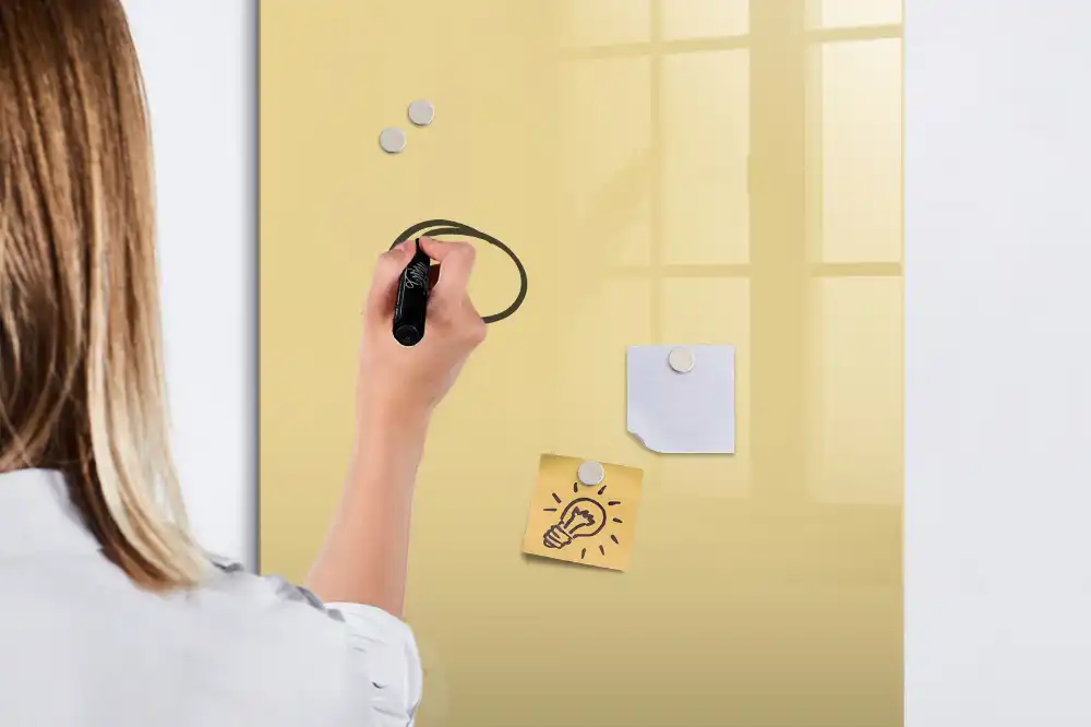 Tableau blanc magnétique effaçable à sec couleur crème