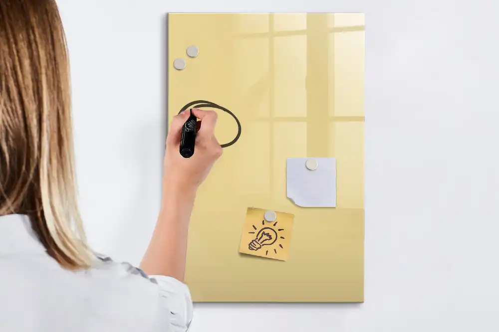 Tableau blanc magnétique effaçable à sec couleur crème