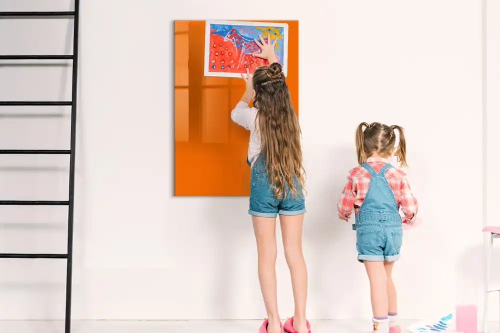 Tableau magnétique pour écriture orange