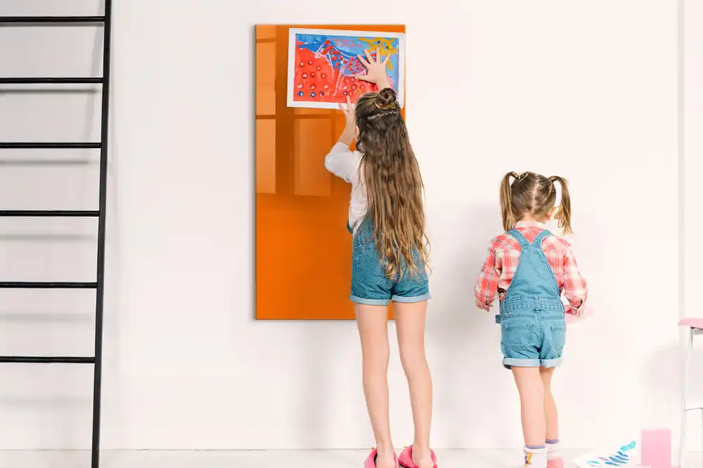 Tableau magnétique pour écriture orange