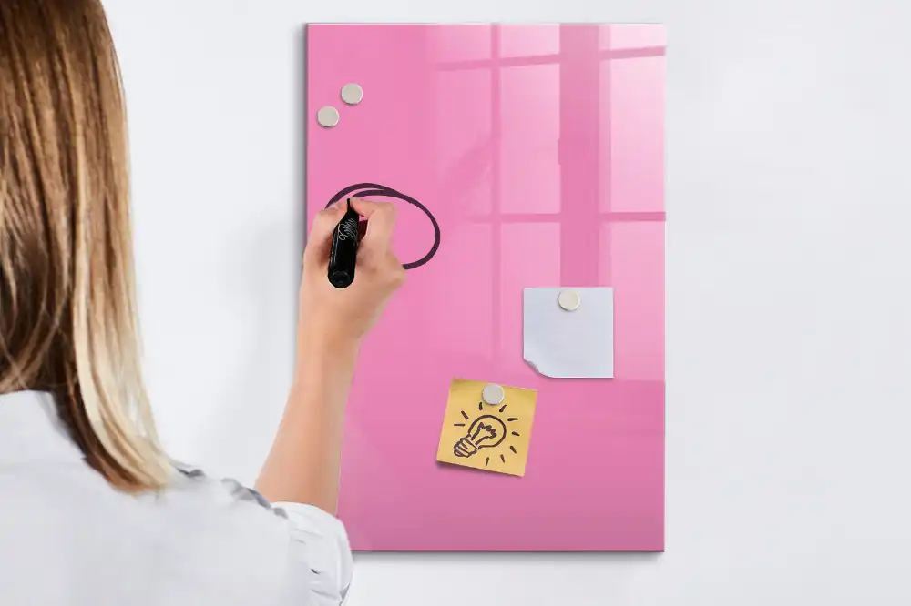 Tableau magnétique de dessin rose
