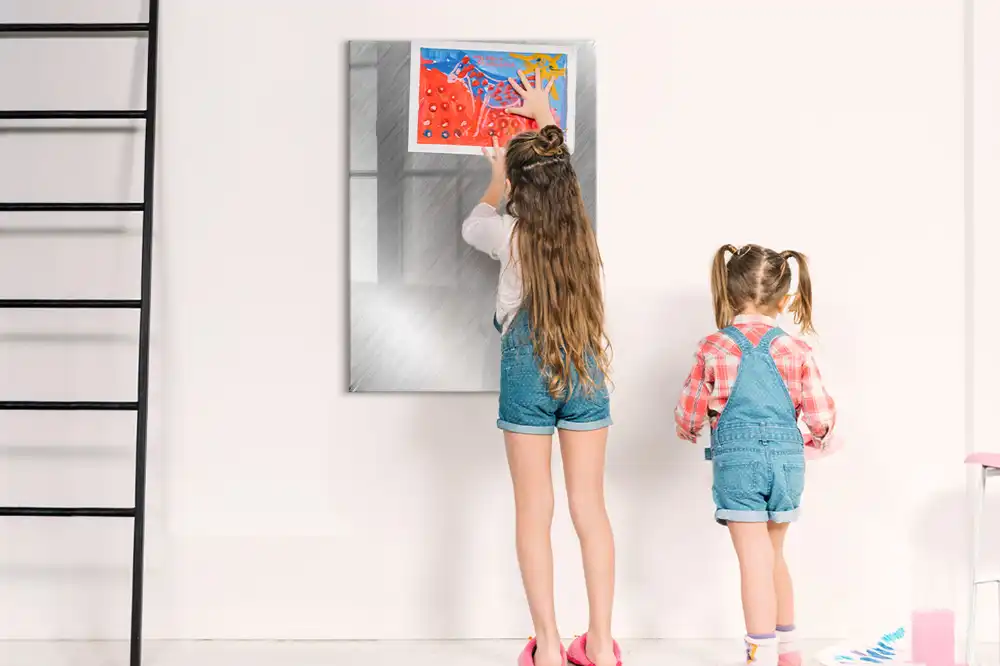 Tableau magnétique avec feutre à encre métallique