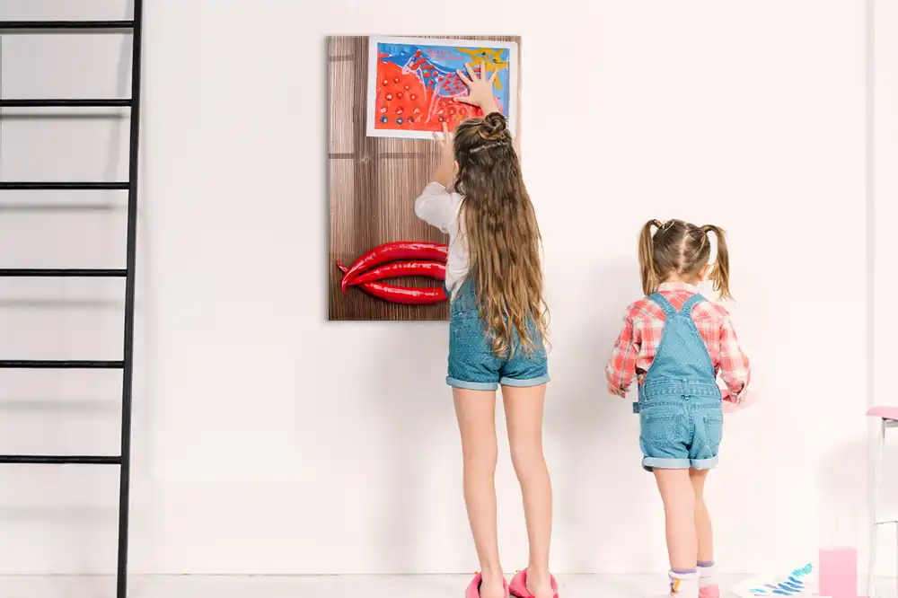 Tableau magnétique pour dessin motif piment sur planche à découper