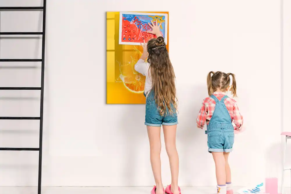 Tableau magnétique avec feutre motif jus d'orange pressé