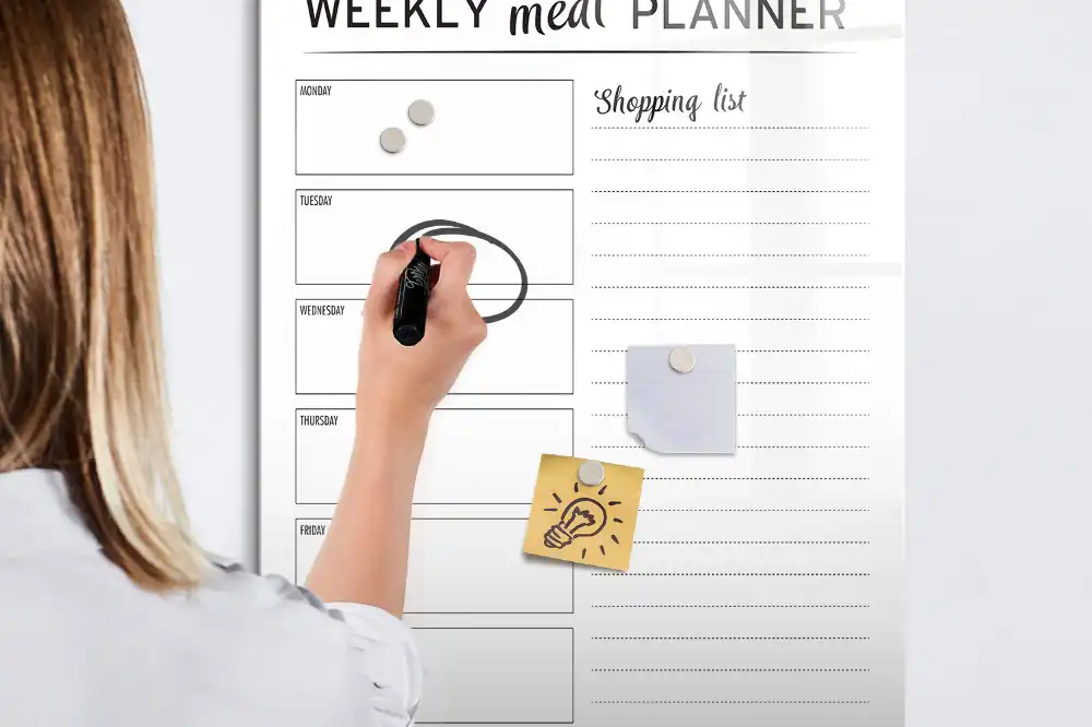 Tableau magnétique effaçable pour menu de sept jours