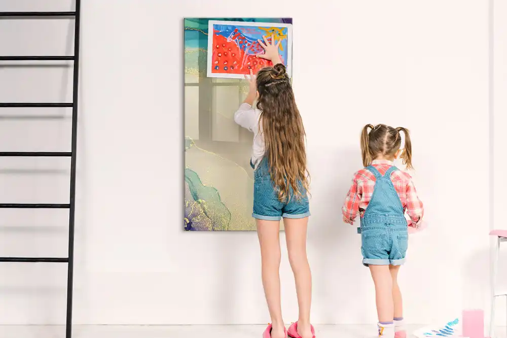 Tableau magnétique avec feutre pierre multicolore