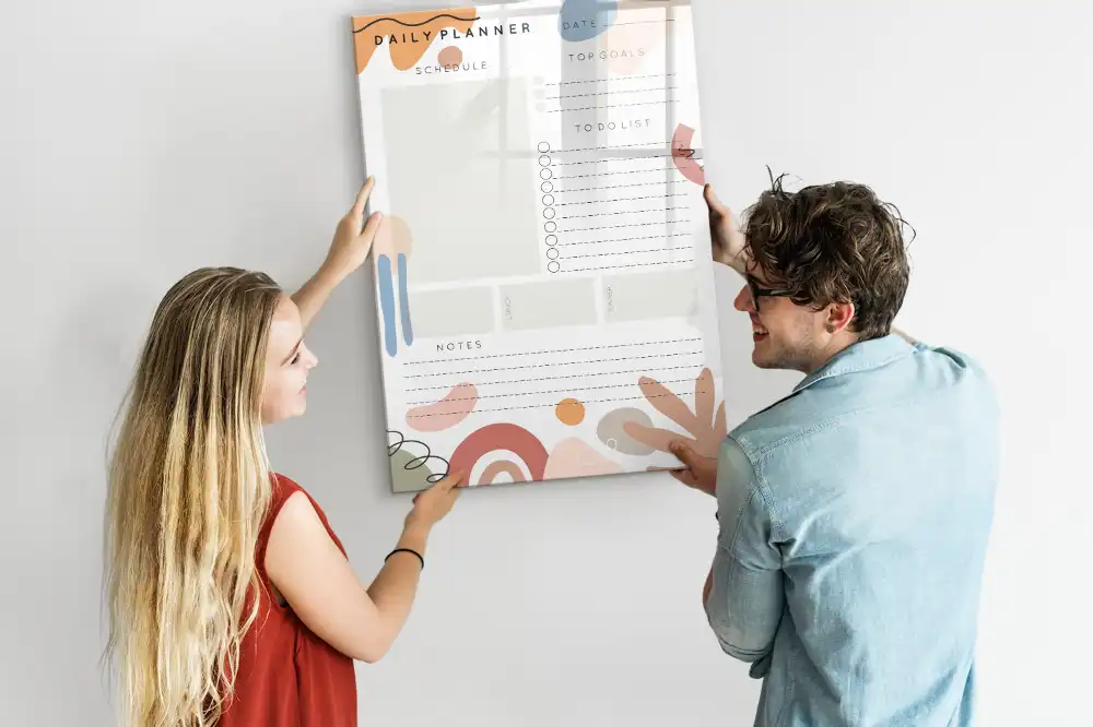 Tableau blanc magnétique effaçable à sec avec organisateur quotidien