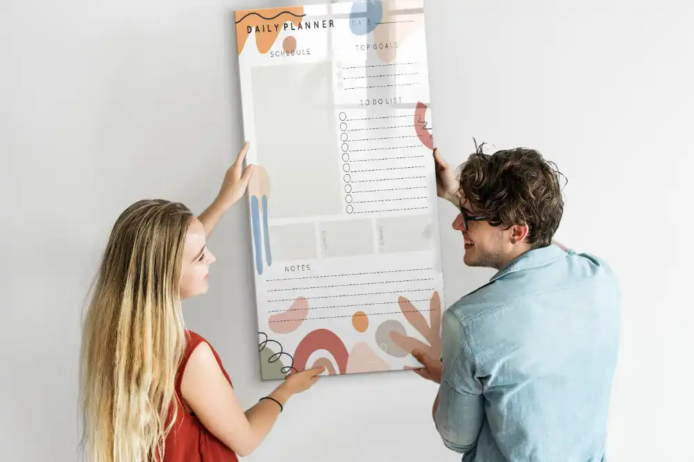 Tableau blanc magnétique effaçable à sec avec organisateur quotidien
