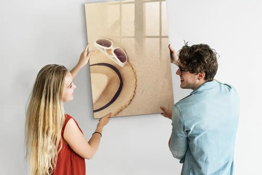 Tableau magnétique avec feutre et motif chapeau de paille sur le sable