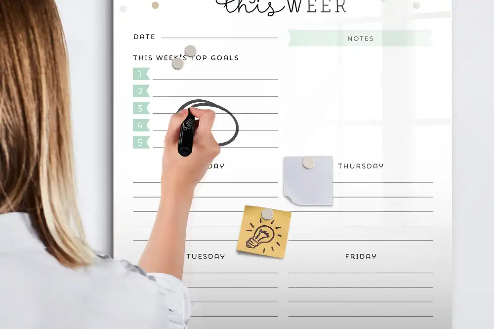 Tableau magnétique pour planning hebdomadaire