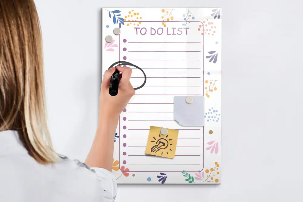 Tableau magnétique avec feutre pour tâches quotidiennes