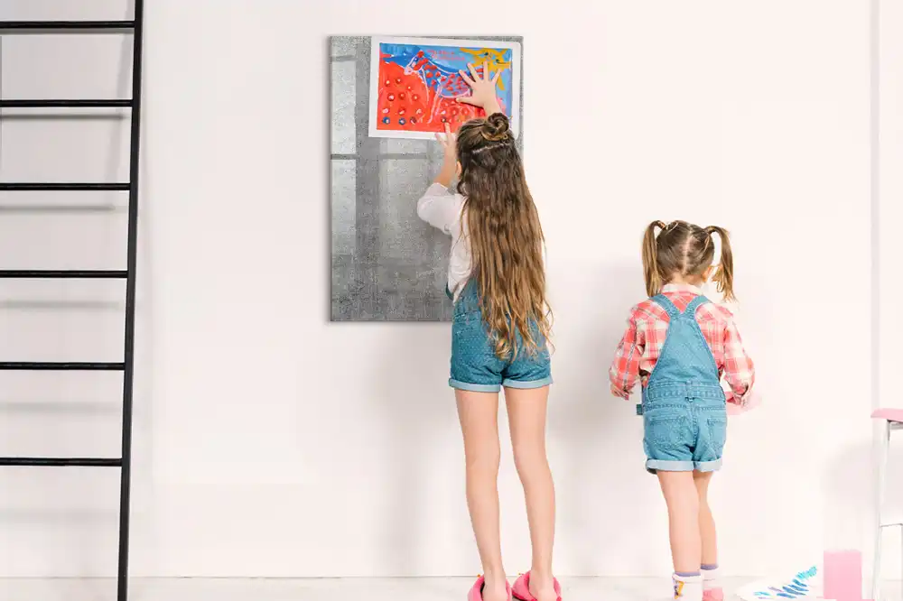 Tableau blanc magnétique effaçable à sec avec structure en béton léger