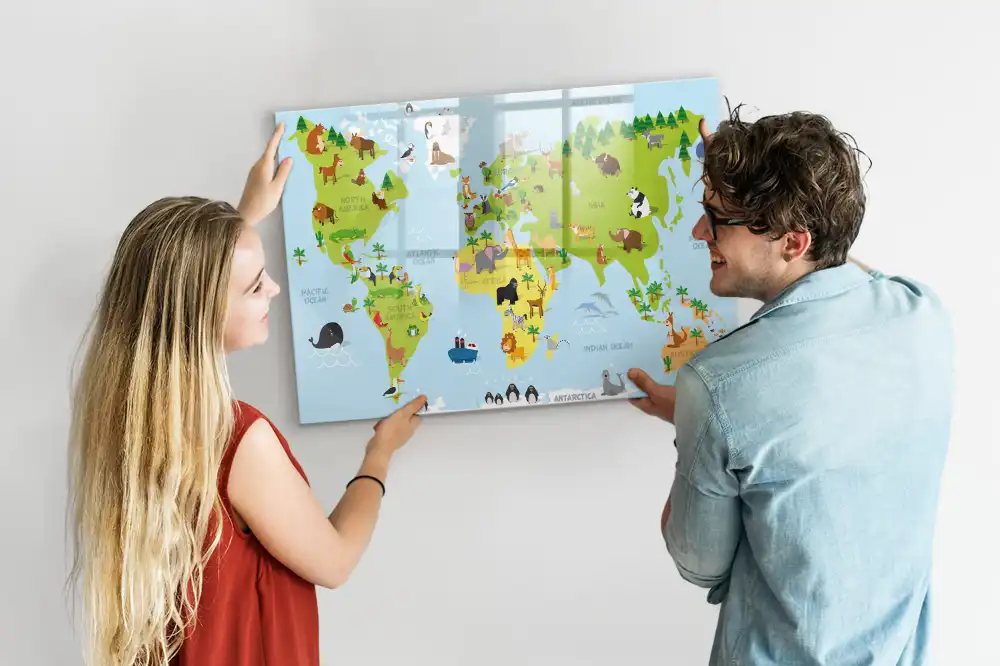 Tableau magnétique carte du monde avec animaux