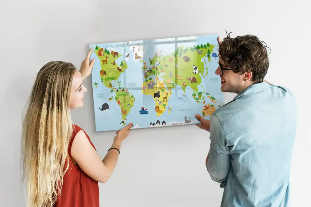 Tableau magnétique carte du monde avec animaux