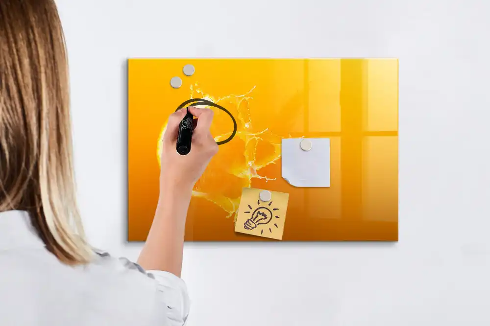 Tableau blanc magnétique effaçable à sec motif orange