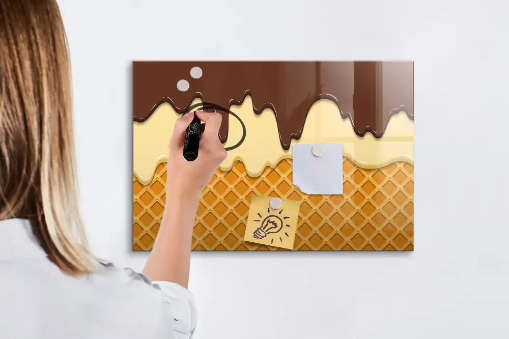 Tableau magnétique pour dessin en forme de boule de glace avec glaçage