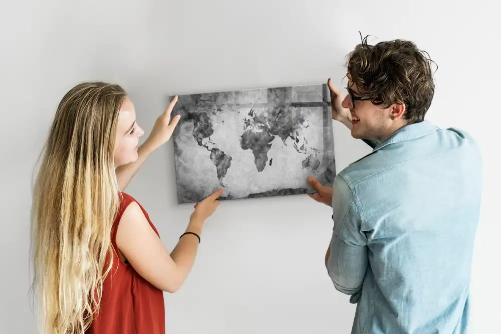 Tableau blanc magnétique effaçable à sec avec grille géographique mondiale